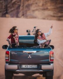 دور المجتمعات المحلية وصناع المحتوى في تعزيز السياحة الأردنية